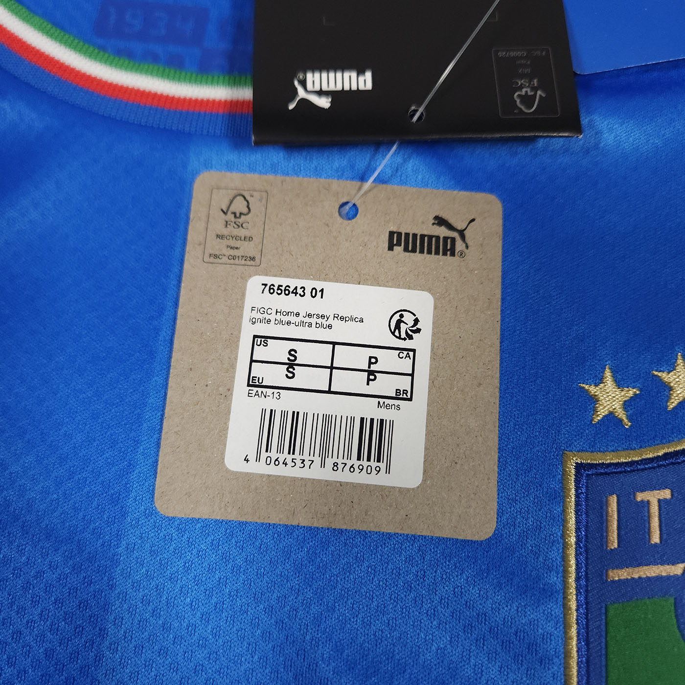 Italy Home Shirt 2022 detailed view 9