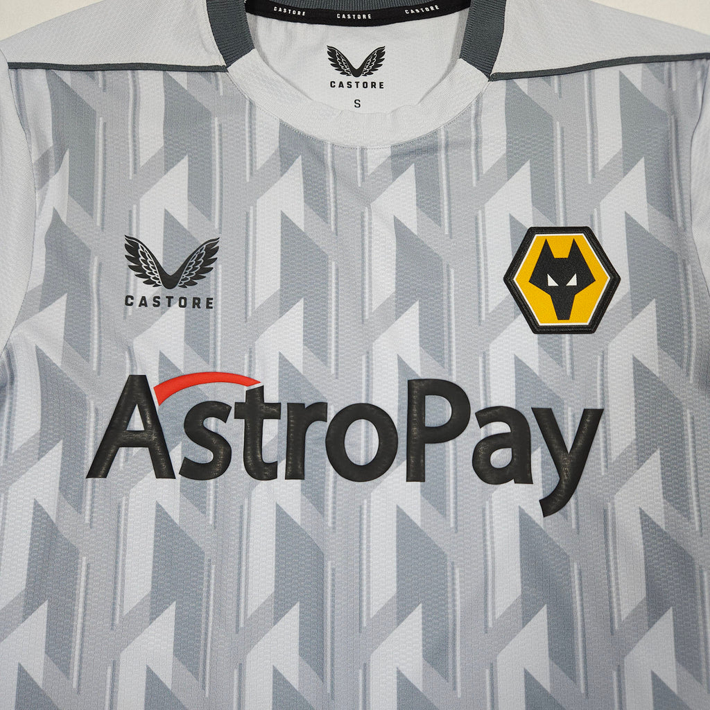 Wolverhampton Third Shirt 2022-23 – Authentic detailed view 1