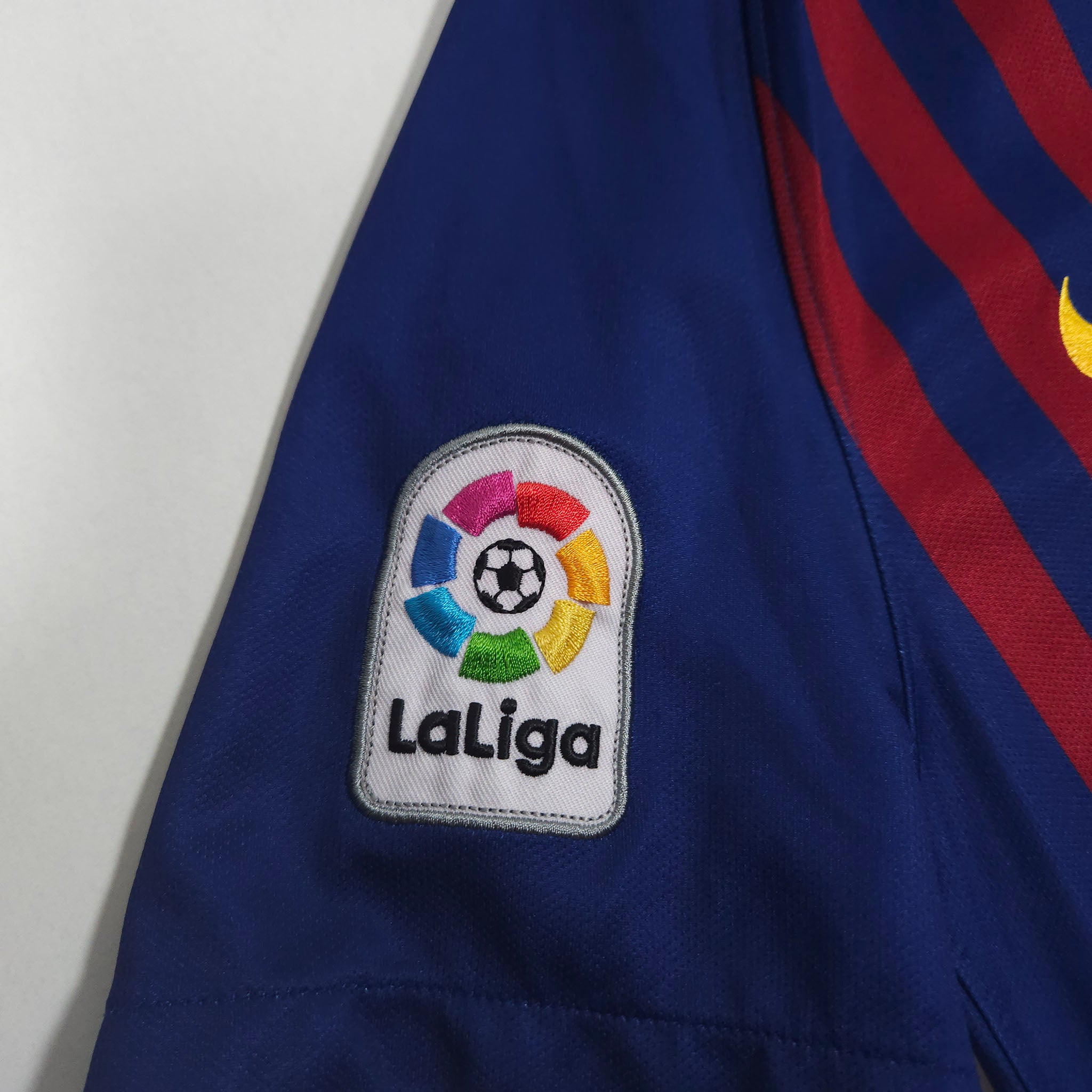 Barcelona Home Shirt 2018-19 – Messi #10 detailed view 6