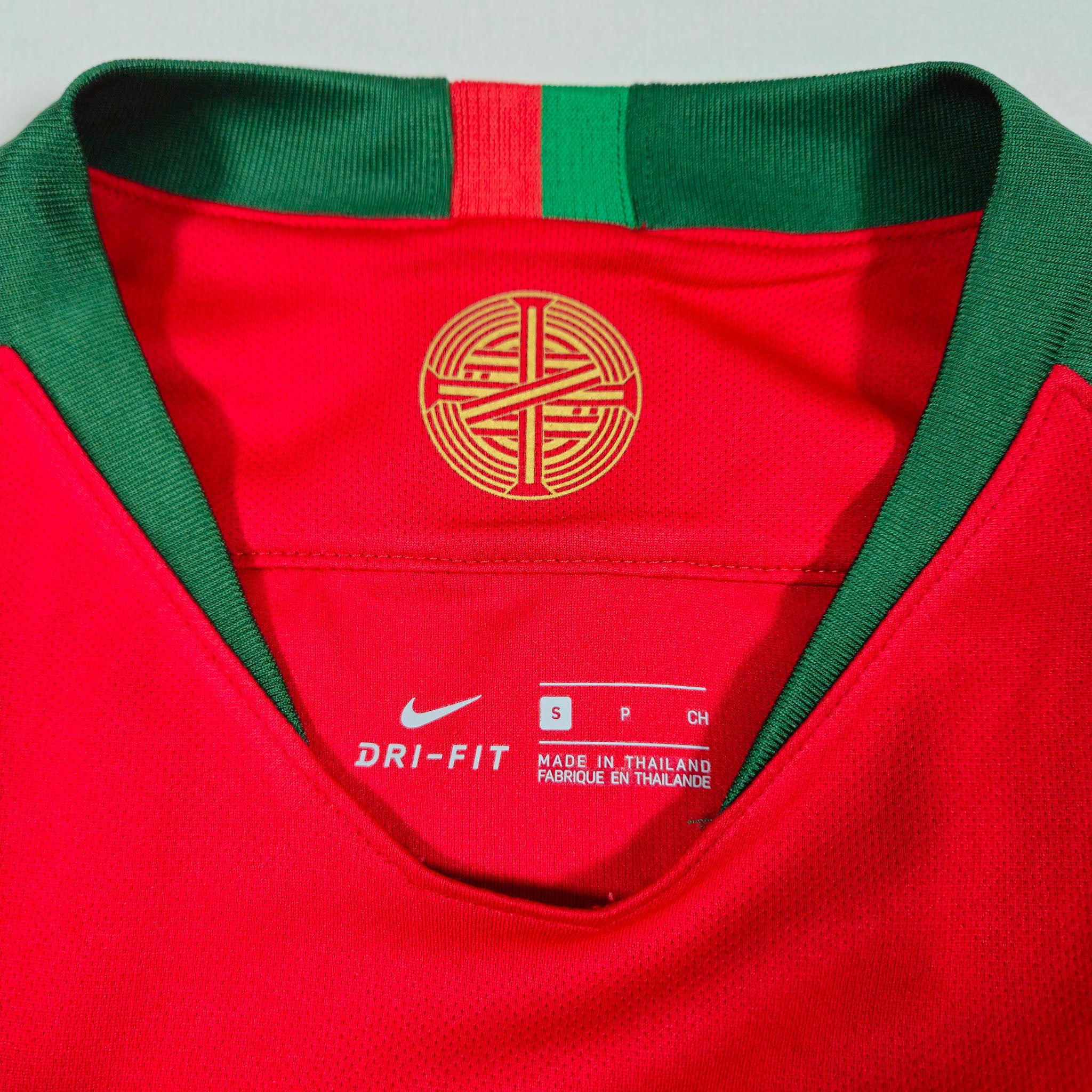 Portugal Home Shirt 2018-19 – Ronaldo #7 detailed view 8