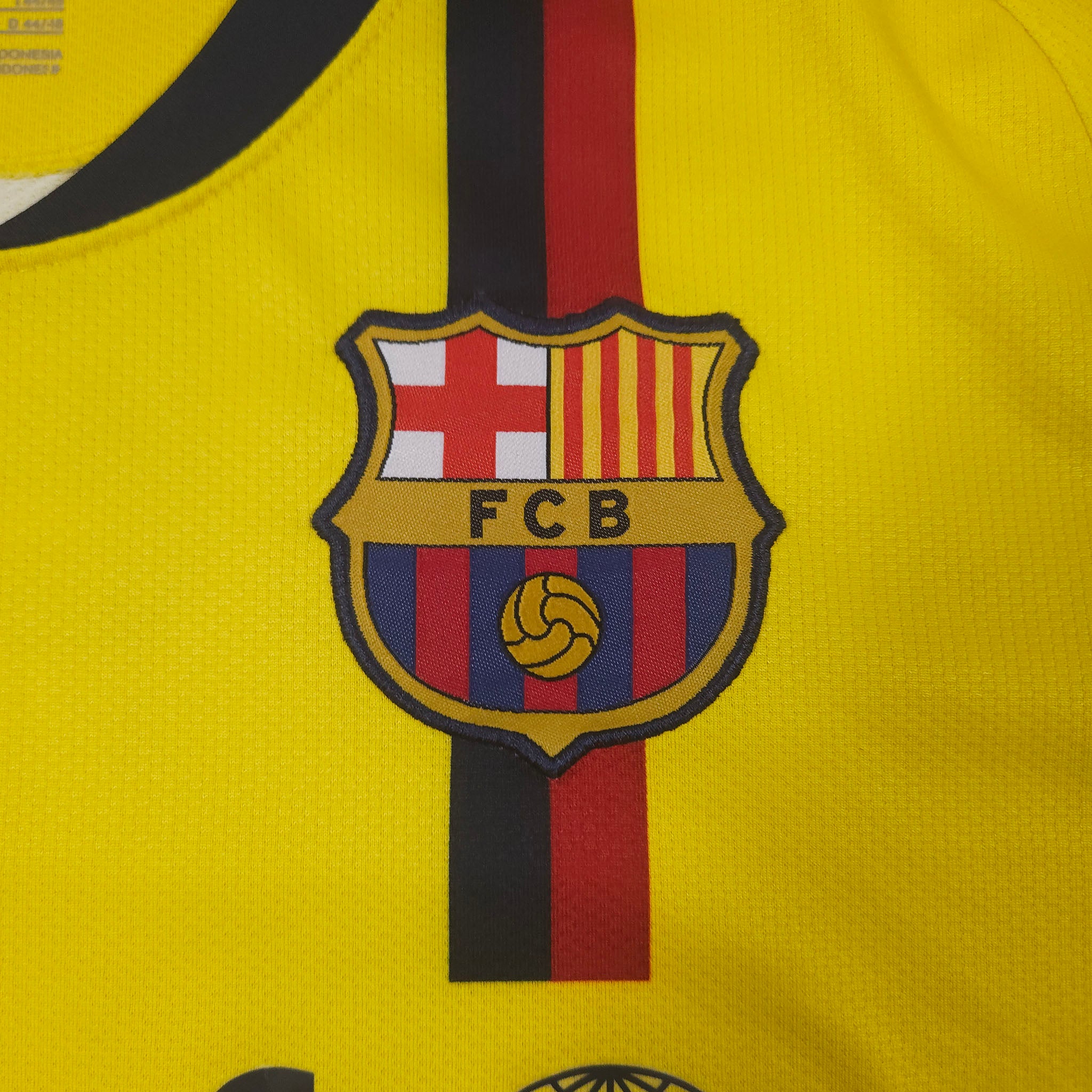 Barcelona Away Shirt 2008-09 – Messi #10 detailed view 2