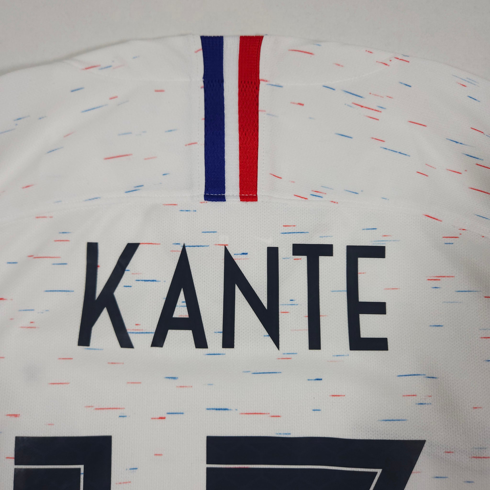 France Away Shirt 2018 – Kante #13 detailed view 5