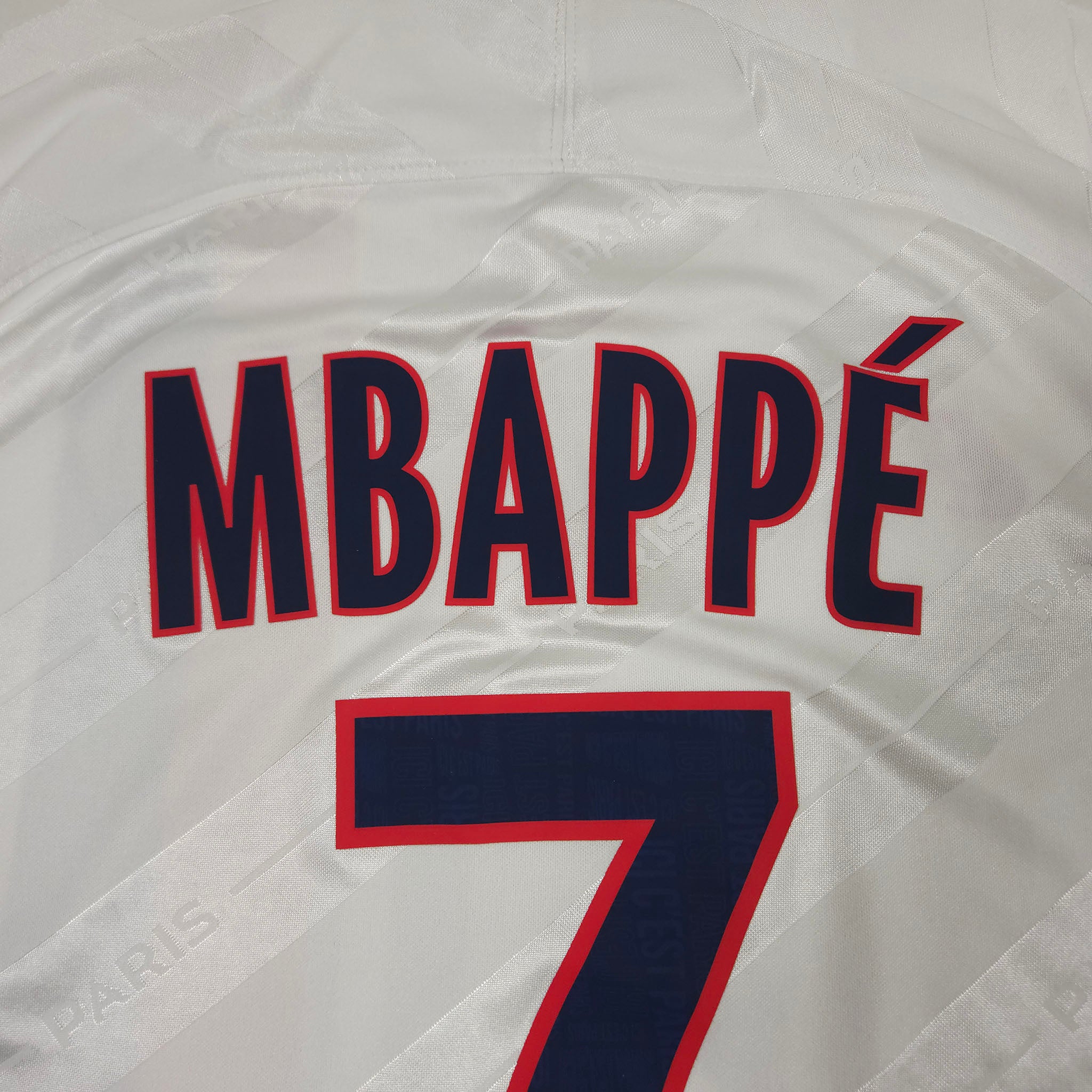 Paris Saint-Germain Third Shirt 2019-20 – Mbappé #7 detailed view 6