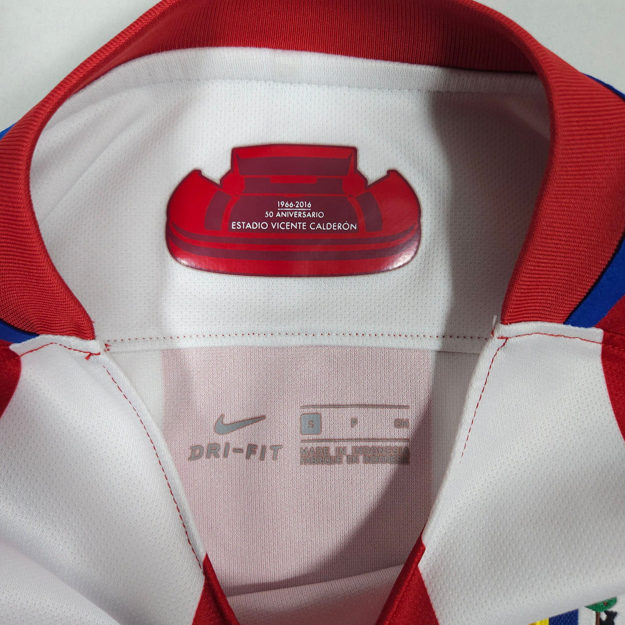 Atletico Madrid Home Shirt 2016-17 detailed view 8