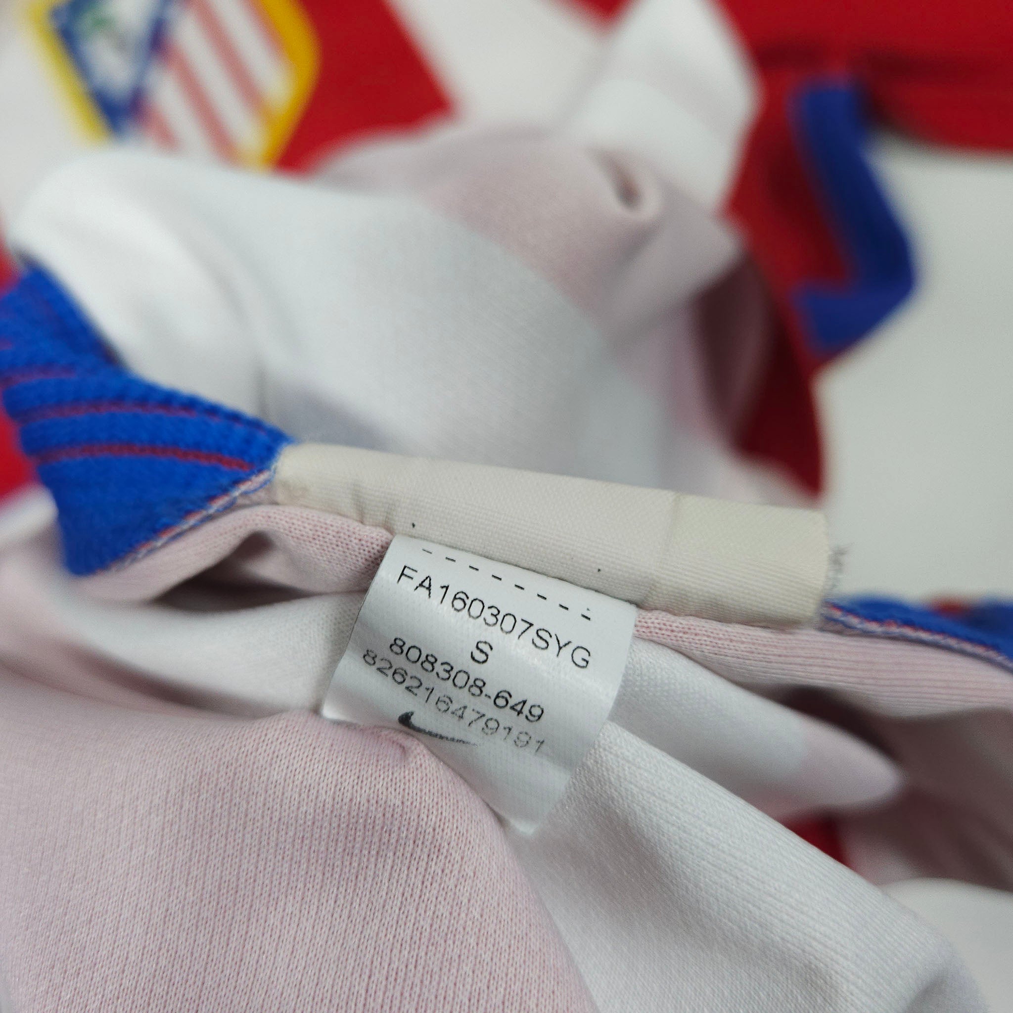 Atletico Madrid Home Shirt 2016-17 detailed view 10