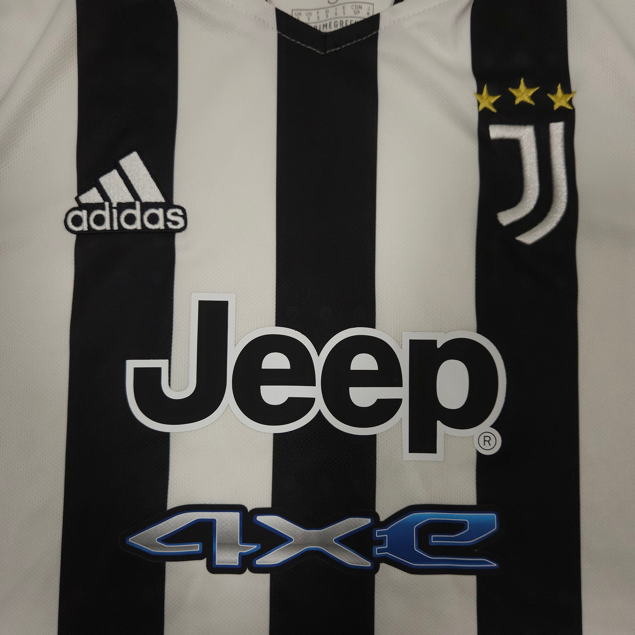 Juventus Home Shirt 2021-22 detailed view 1