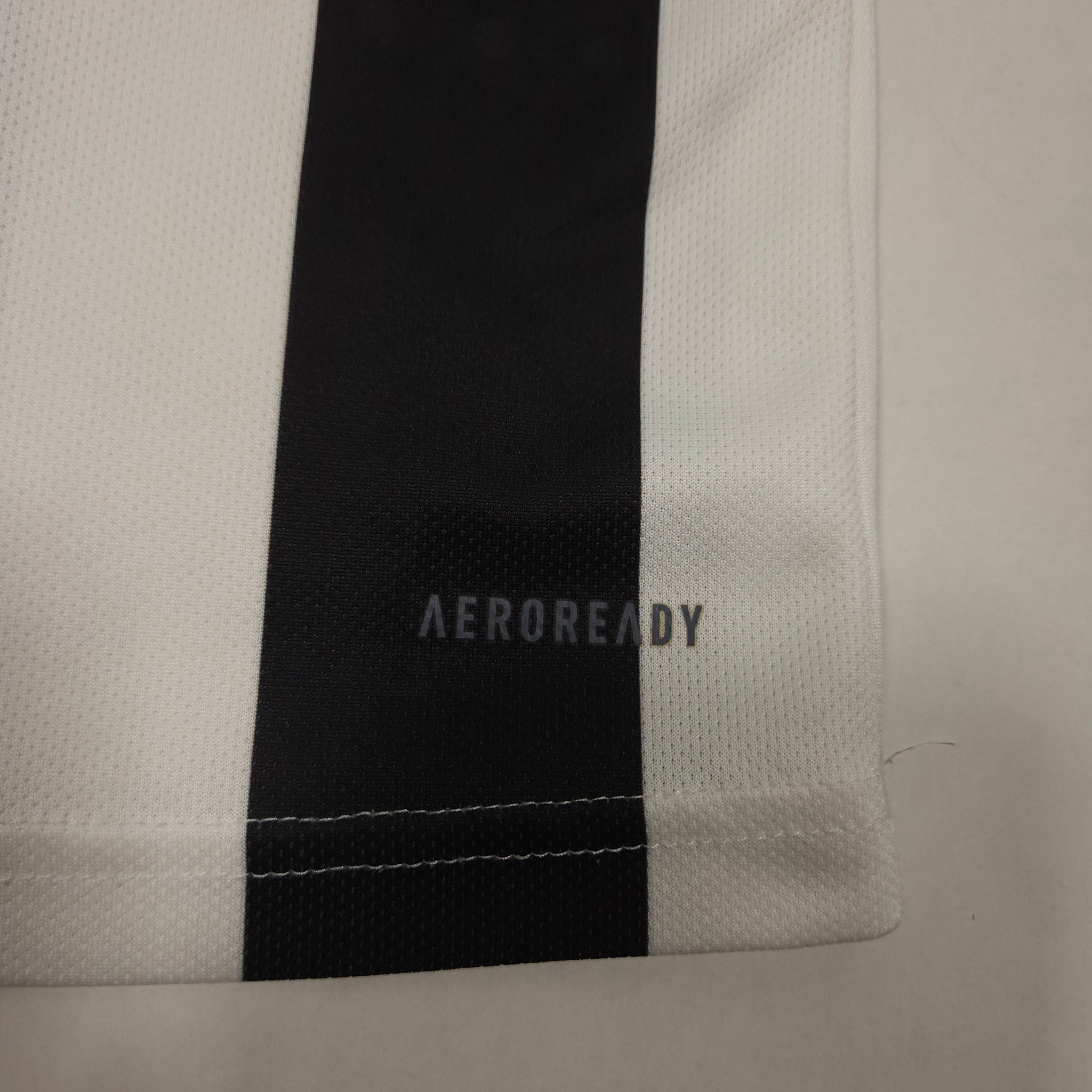 Juventus Home Shirt 2021-22 detailed view 4