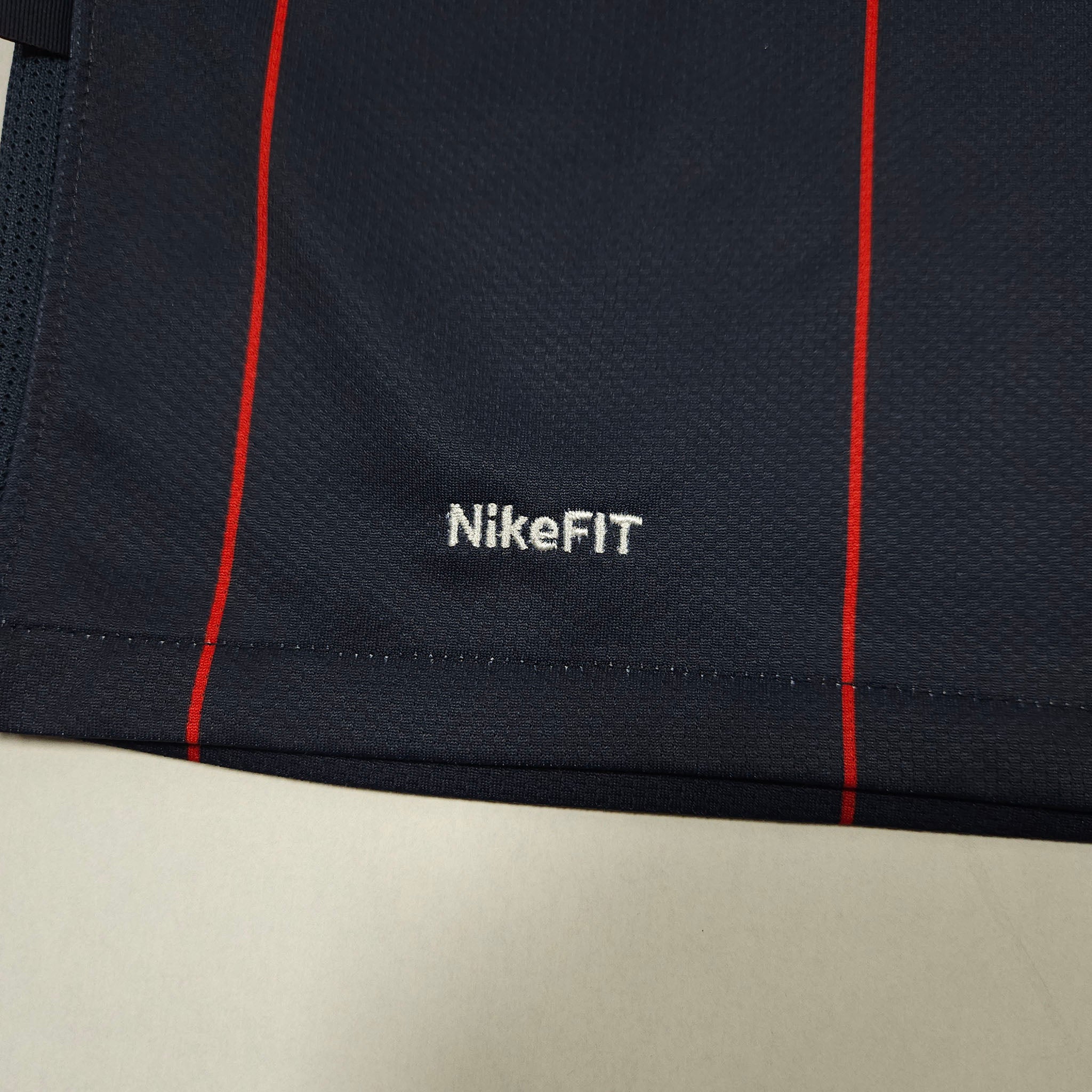 Paris Saint-Germain Home Shirt 2009-10 detailed view 4