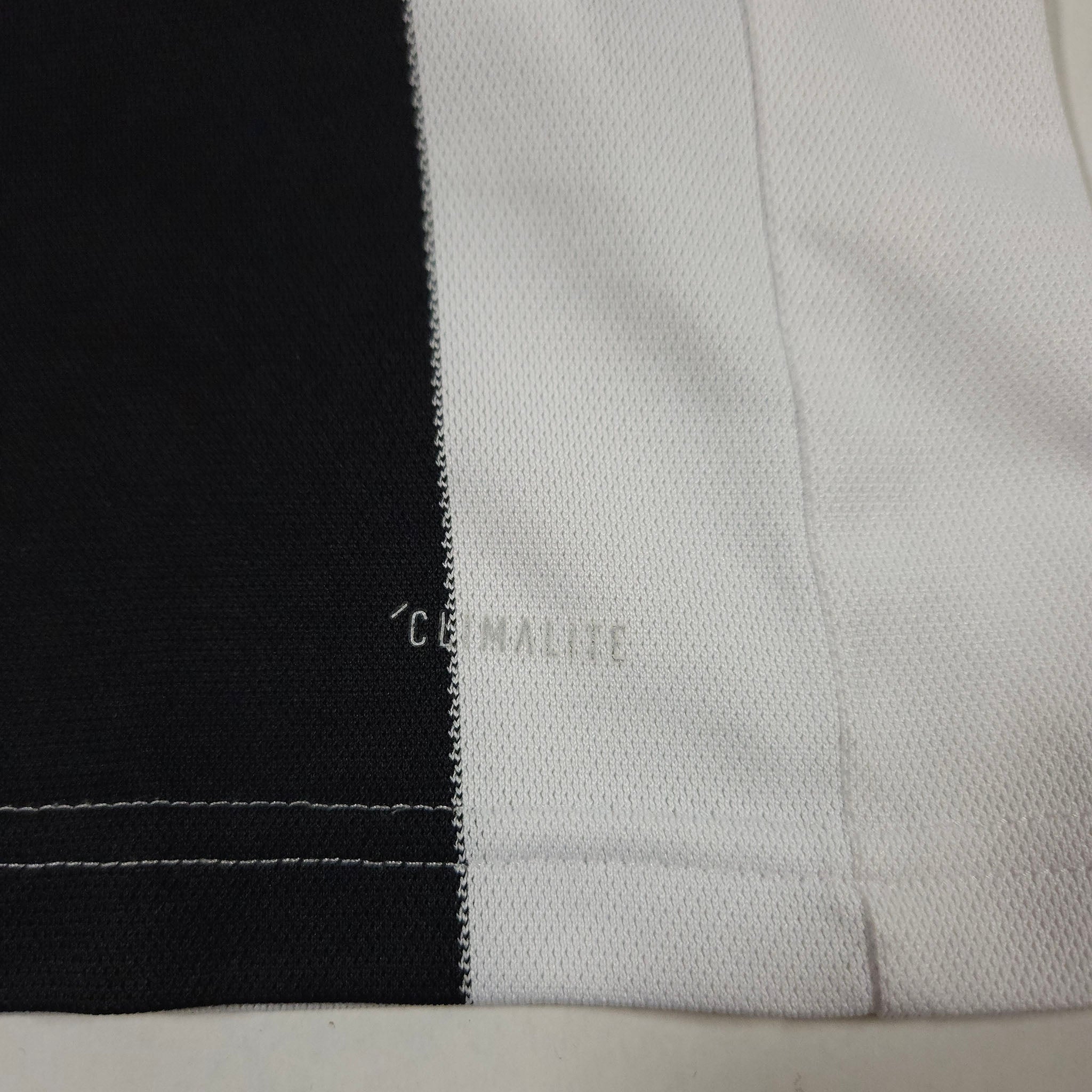 Juventus Home Shirt 2018-19 – Ronaldo #7 detailed view 5