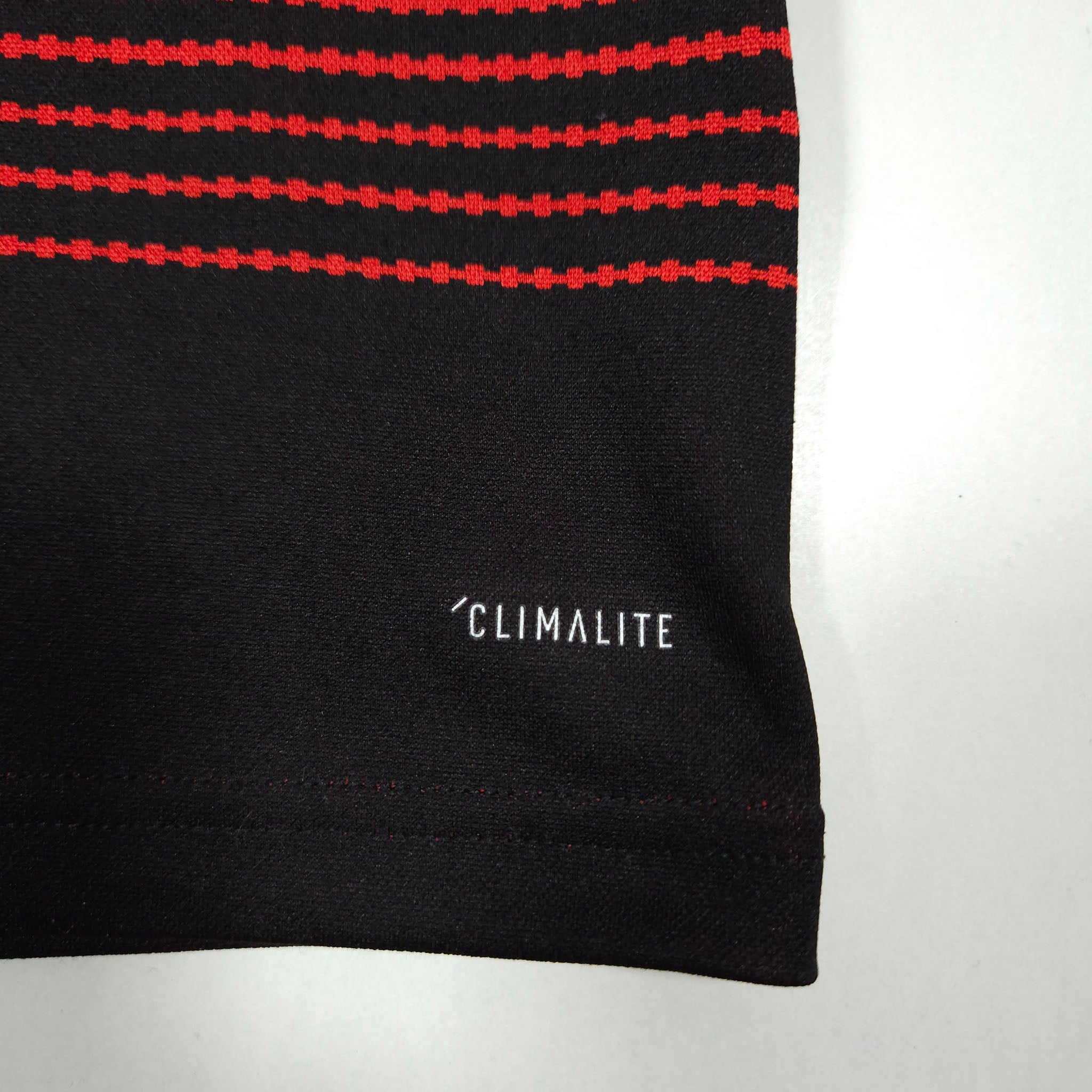 Manchester United Home Shirt 2018-19 – Longsleeve detailed view 5