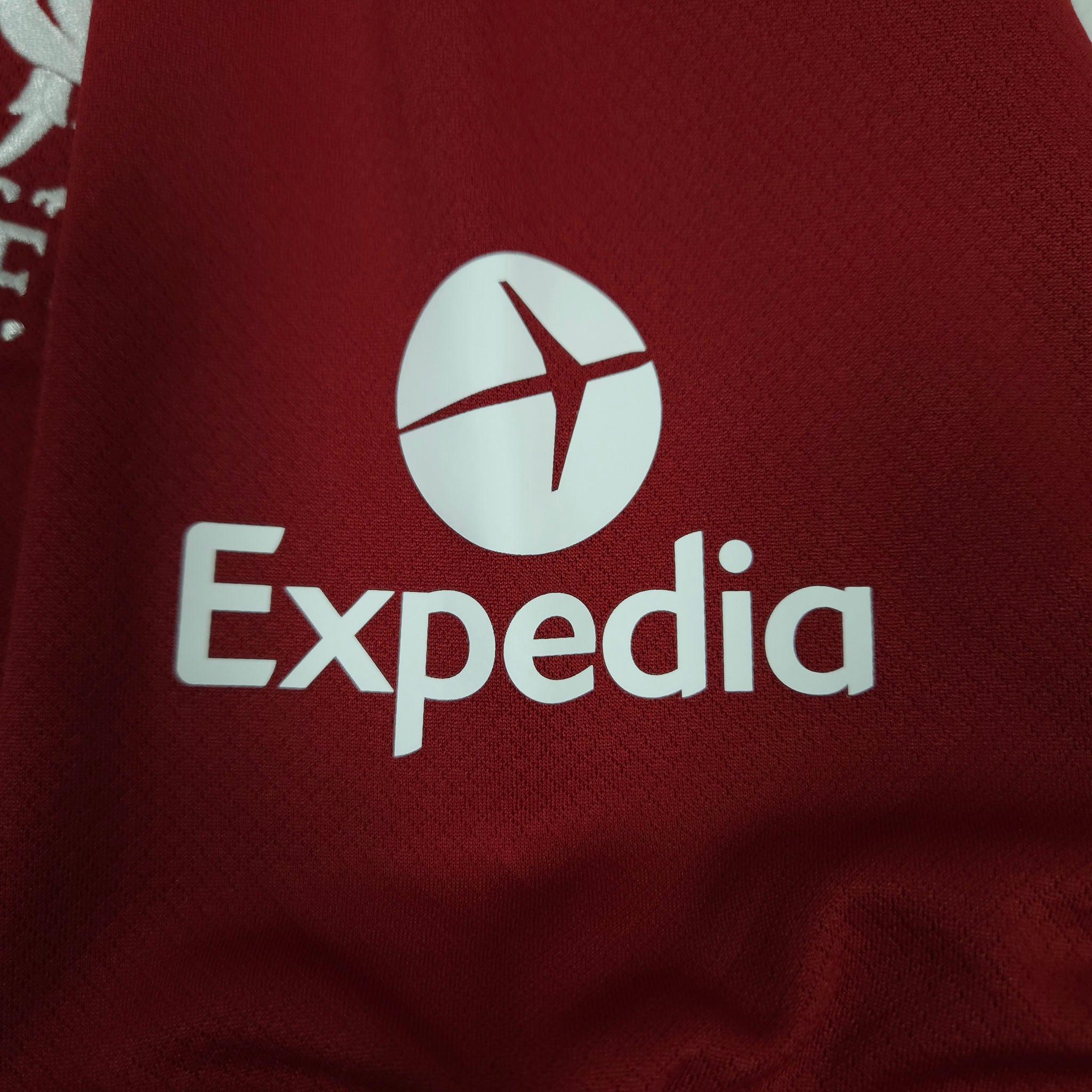 Liverpool Home Shirt 2022-23 detailed view 6