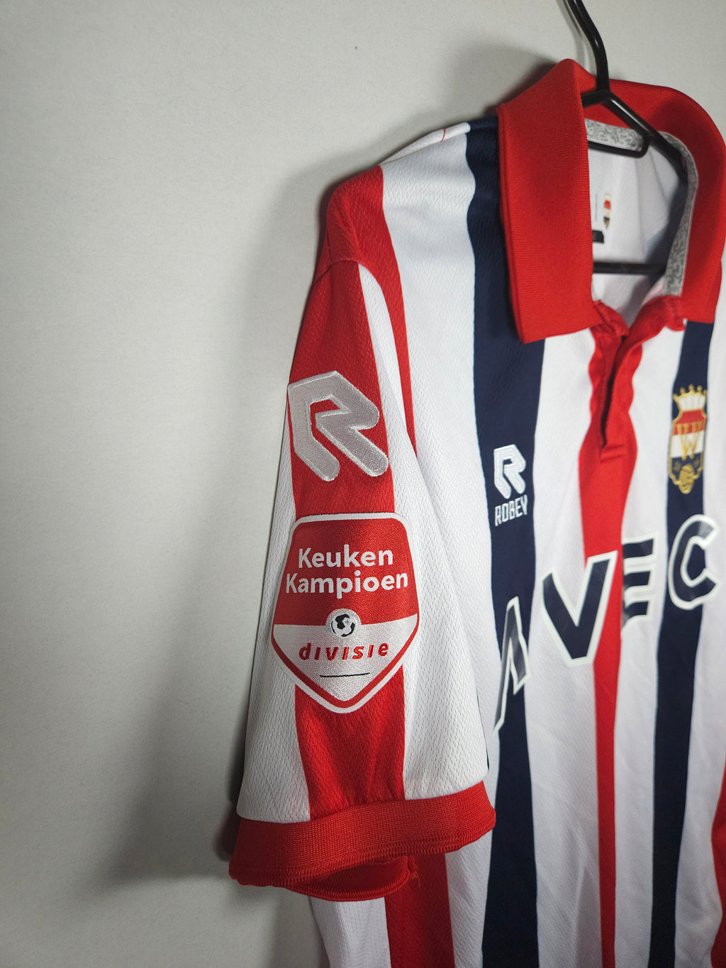 Willem II Home Shirt 2023-24 – Joosten #17
