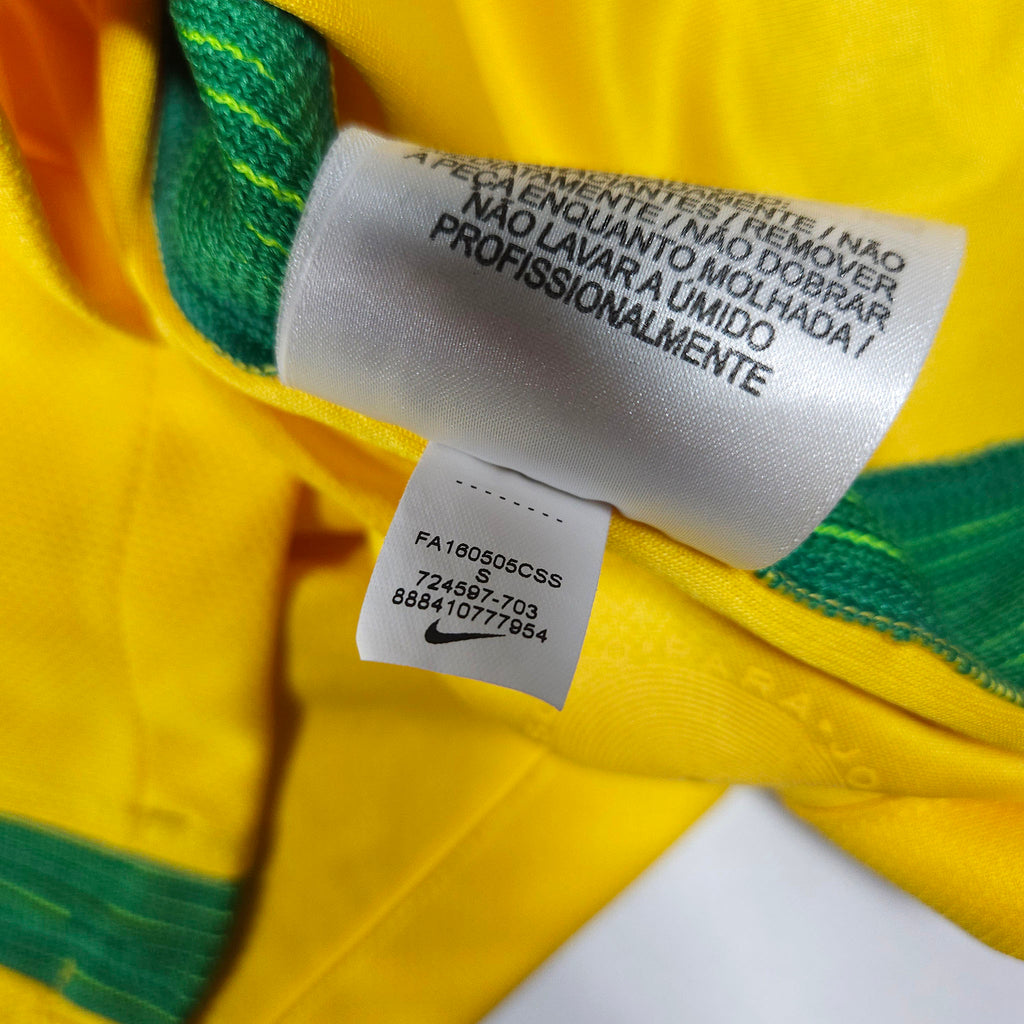 Brazil Home Shirt 2016-17 detailed view 8