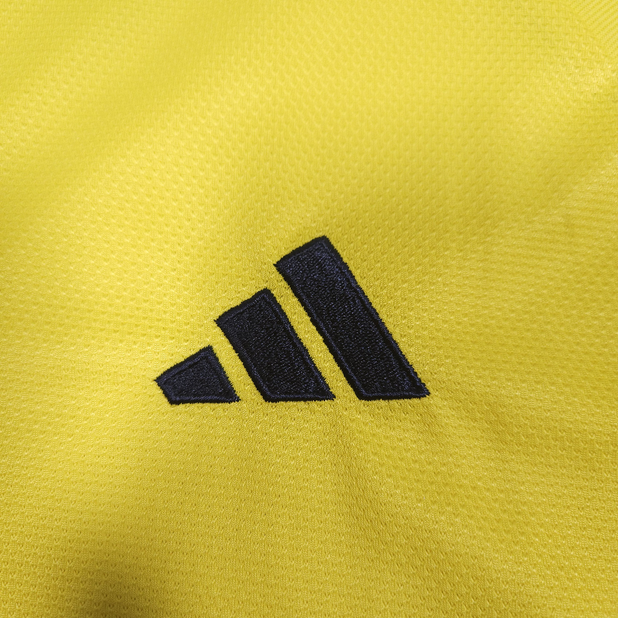 Colombia Home Shirt 2022-23 detailed view 3