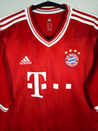 2013-14 Bayern Munich Home Shirt