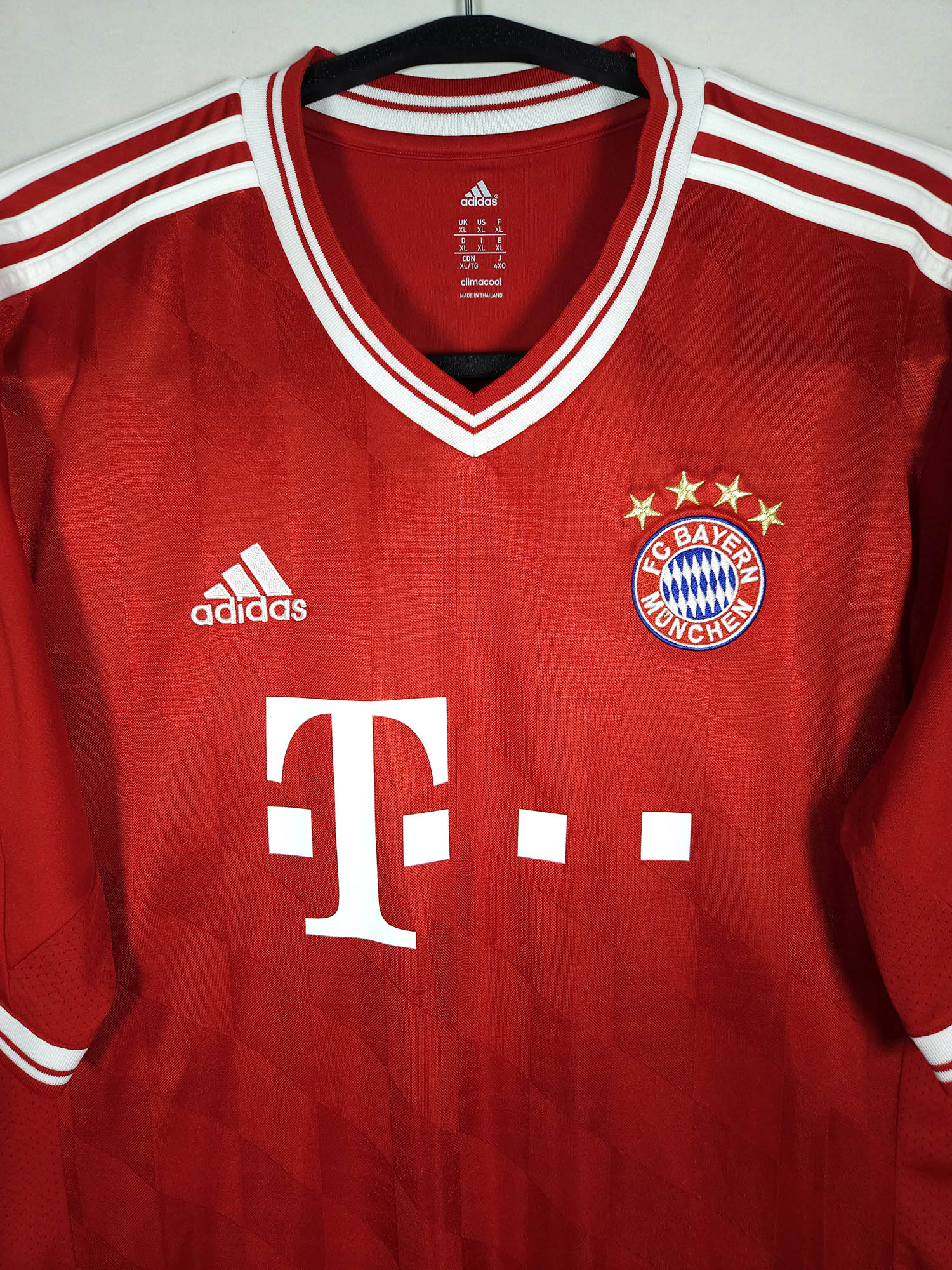 2013-14 Bayern Munich Home Shirt
