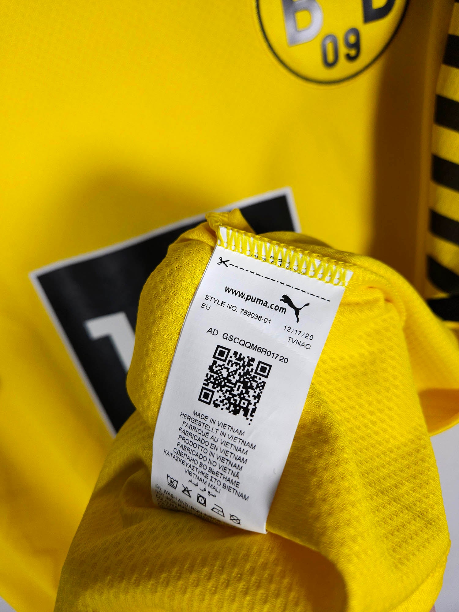 2021-22 Borussia Dortmund Home Shirt Reus #11