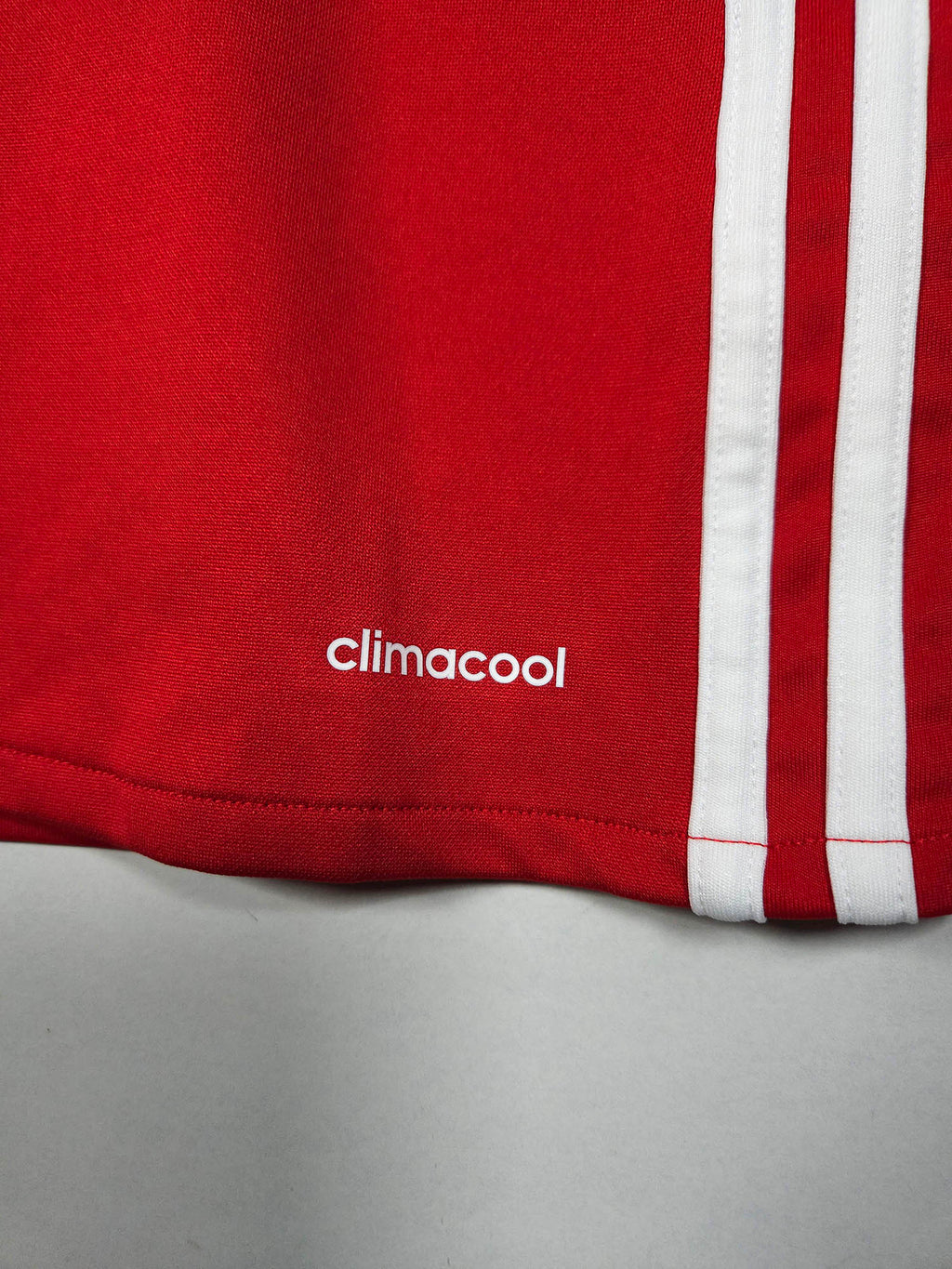 2016-17 Manchester United Home Shirt