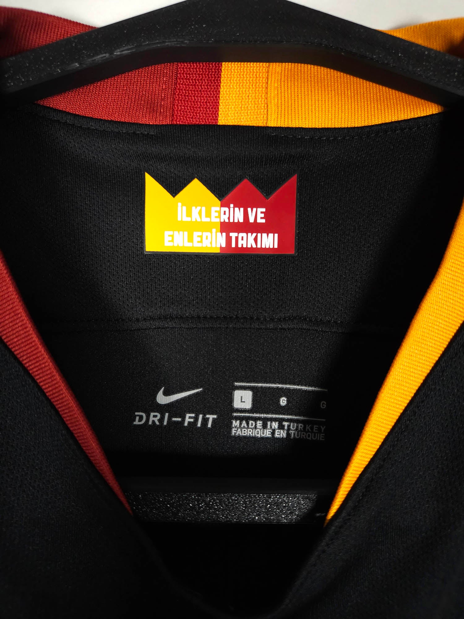 2018-19 Galatasaray Away Shirt